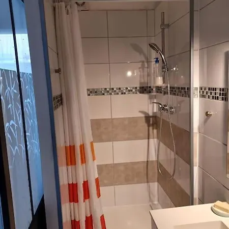 Neuf Confortable à 10 Min à Pied De La Gare *