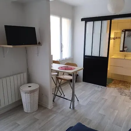 Apartment Neuf Confortable A 10 Min A Pied De La Gare *