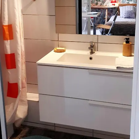 Apartman Studio Confortable Terrasse & Gare Et Centre 10 Min A Pied *
