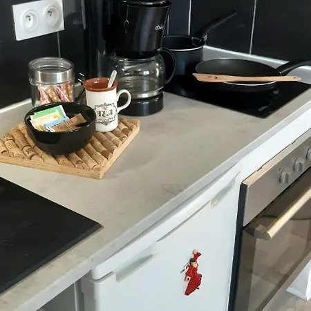 Studio Confortable Terrasse & Gare Et Centre 10 Min A Pied *