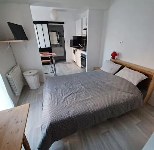 Neuf Confortable A 10 Min A Pied De La Gare Nîmes